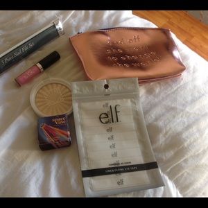 NEW! Make-up bundle with IPSY bag!